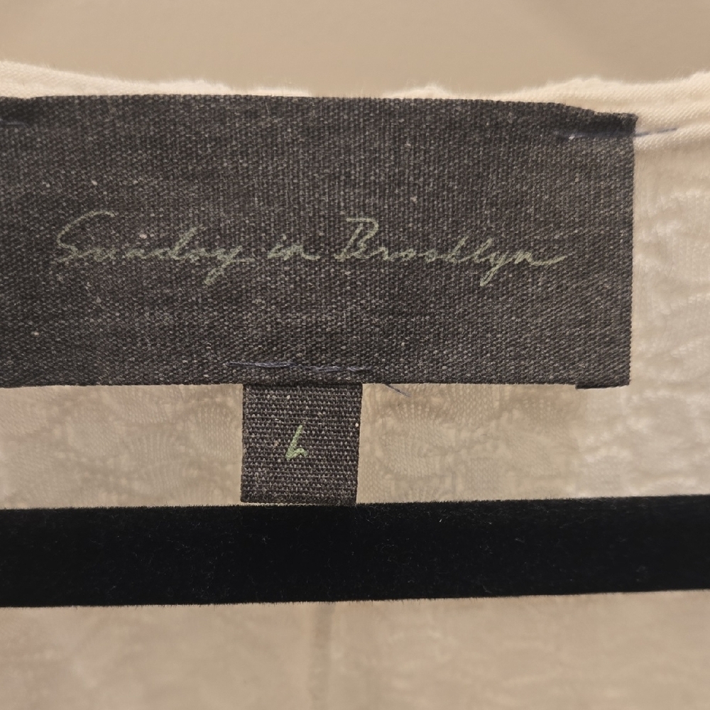 anthropologie white Textured Women's Top - Picture 3 of 8